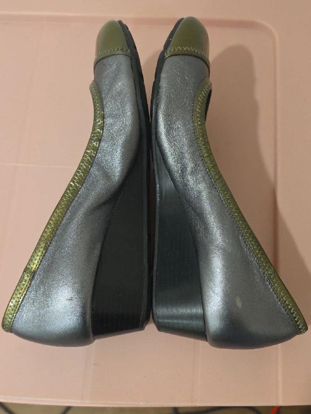 Women’s Gray and Olive Green COLE HAAN Wedge Slip-ons CLEAN!!